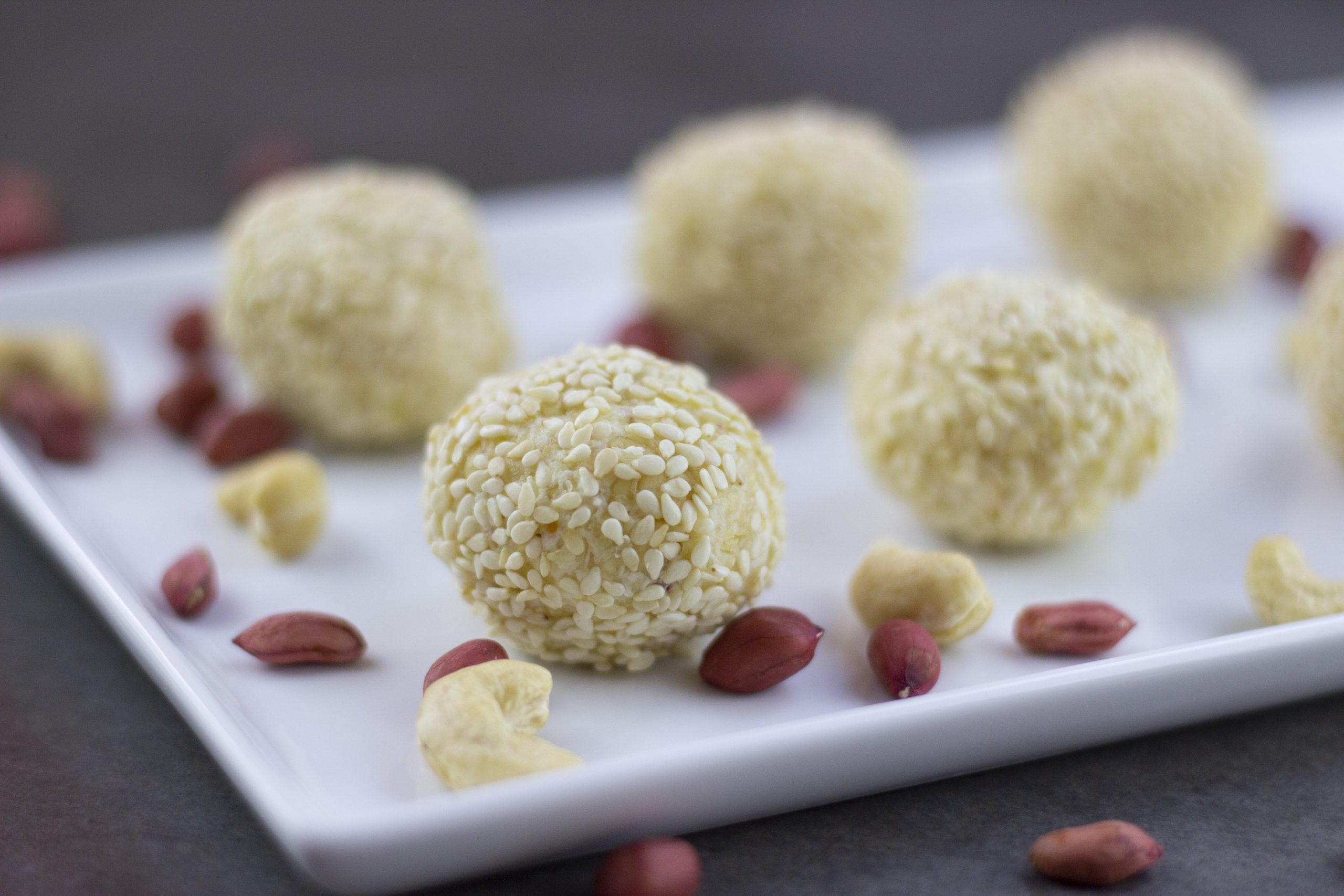 Keto Cheesy Peanut-Cashew Balls Photo of Keto Cheesy Peanut-Cashew Balls